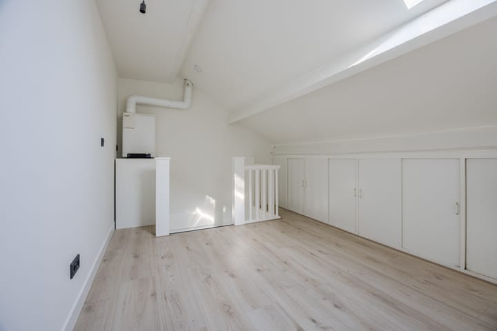 Foto 24 van Russischestraat 90-B02