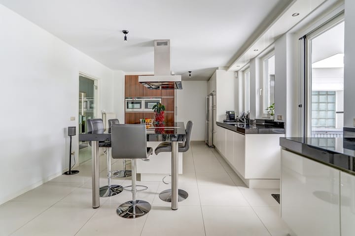 Foto 19 van Floresstraat 15