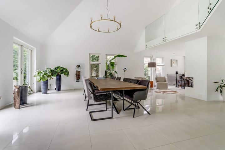 Foto 20 van Floresstraat 15