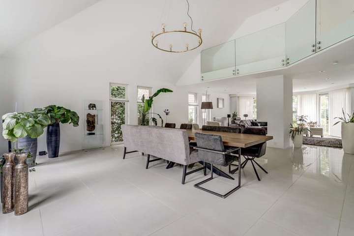 Foto 22 van Floresstraat 15