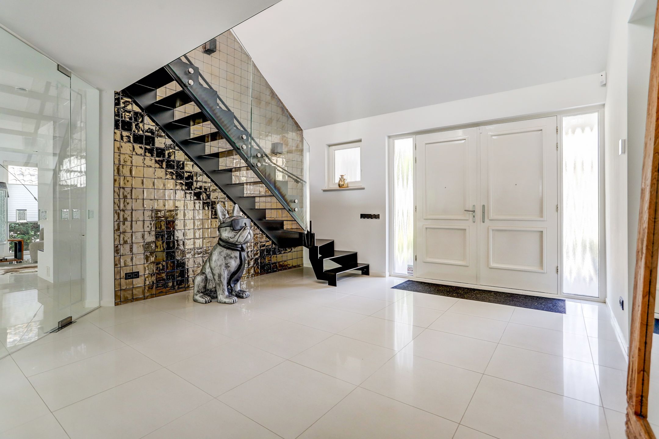 Foto 27 van Floresstraat 15