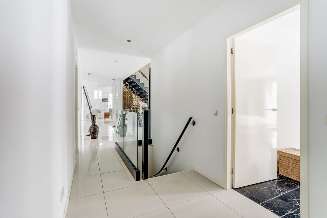 Foto 28 van Floresstraat 15