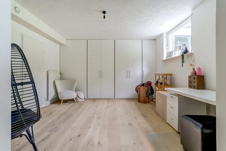 Foto 39 van Floresstraat 15