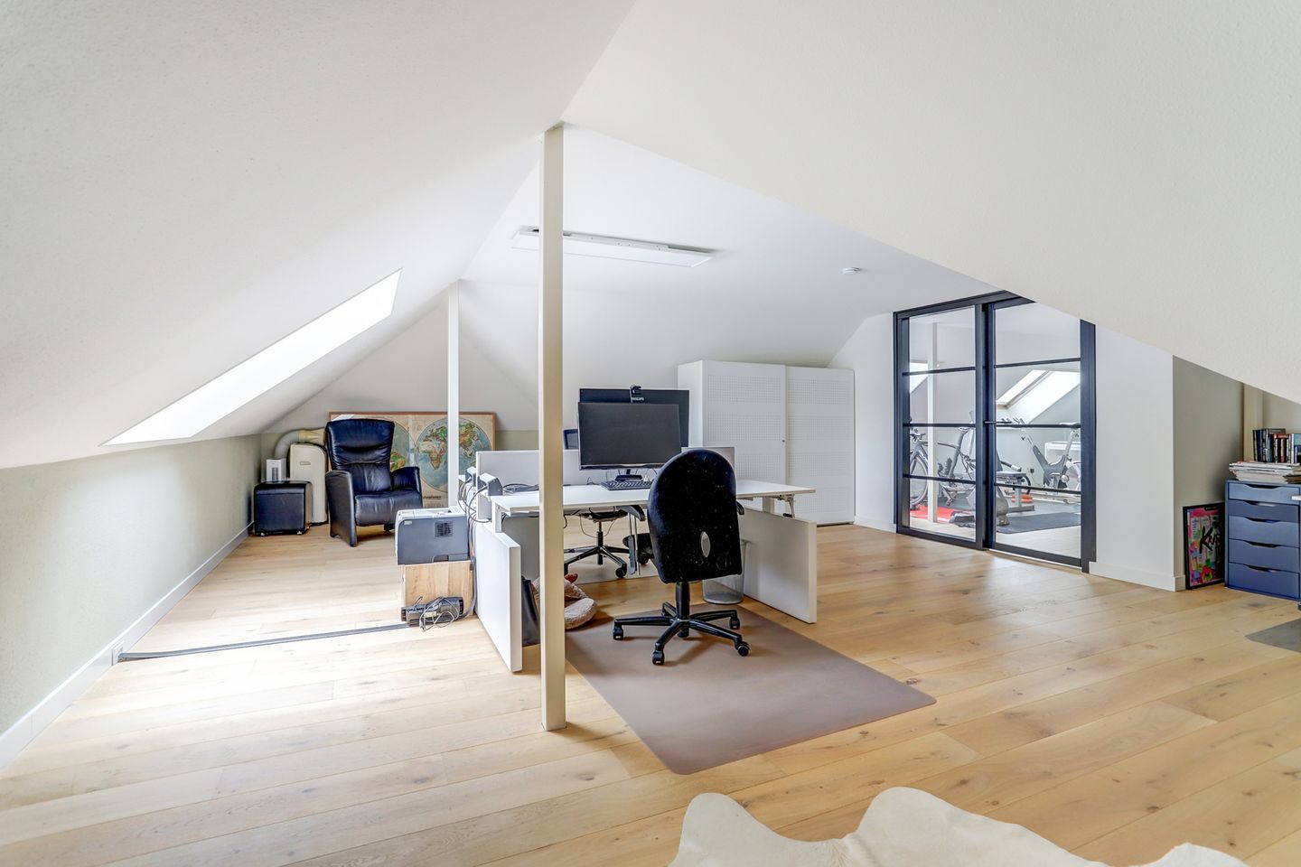 Foto 50 van Floresstraat 15