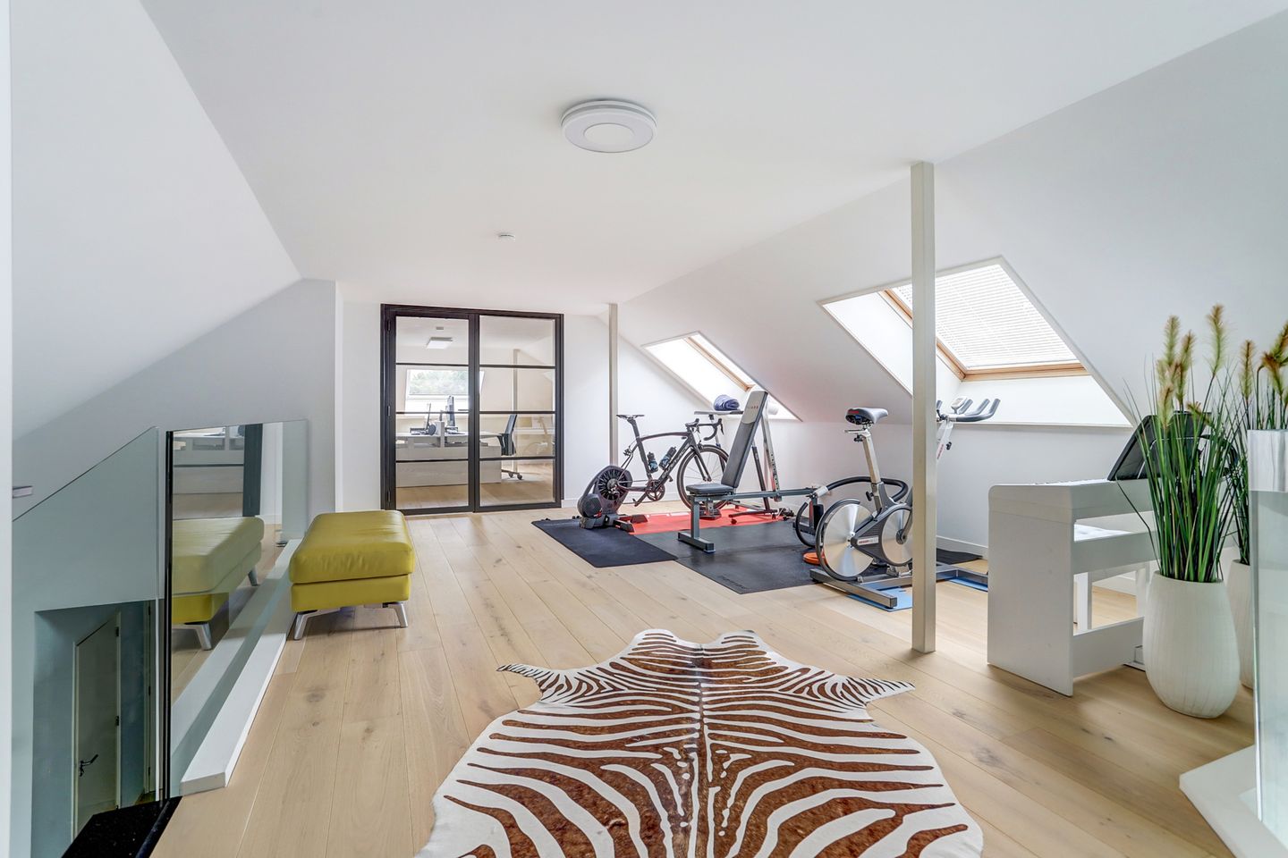 Foto 4 van Floresstraat 15