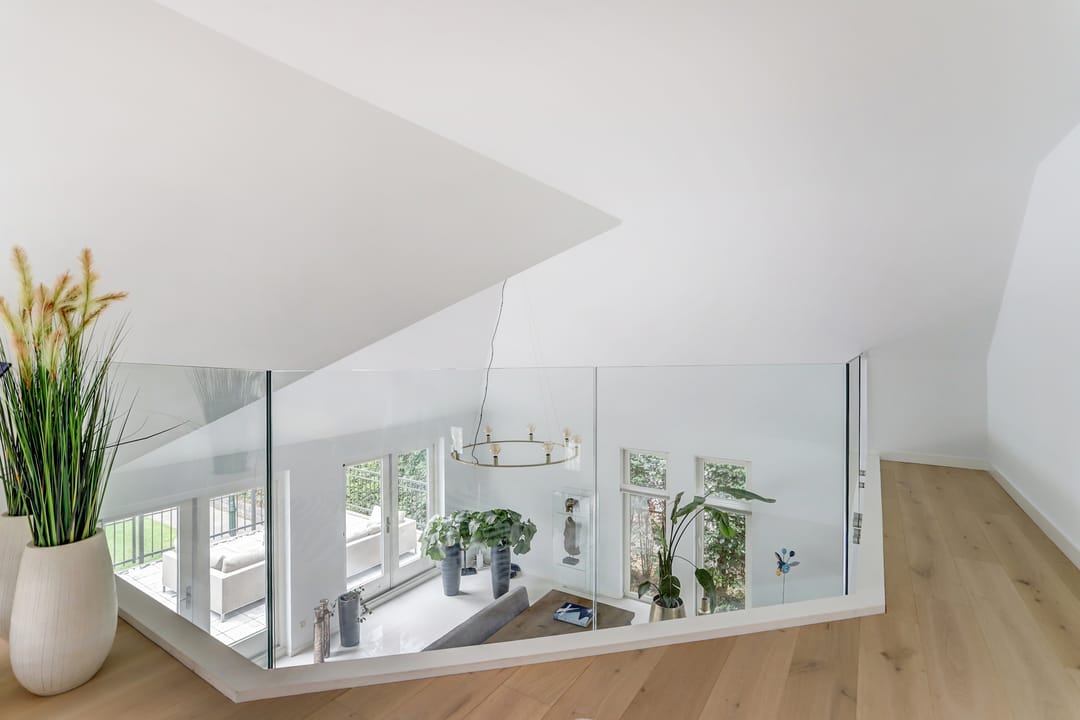 Foto 53 van Floresstraat 15