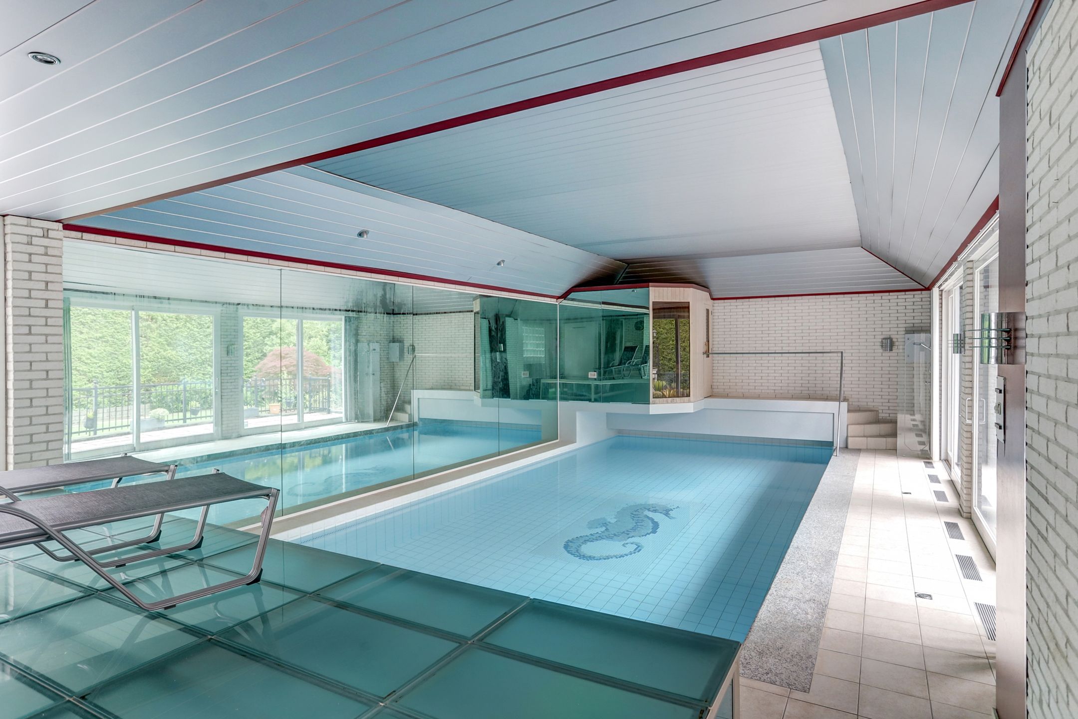 Foto 54 van Floresstraat 15