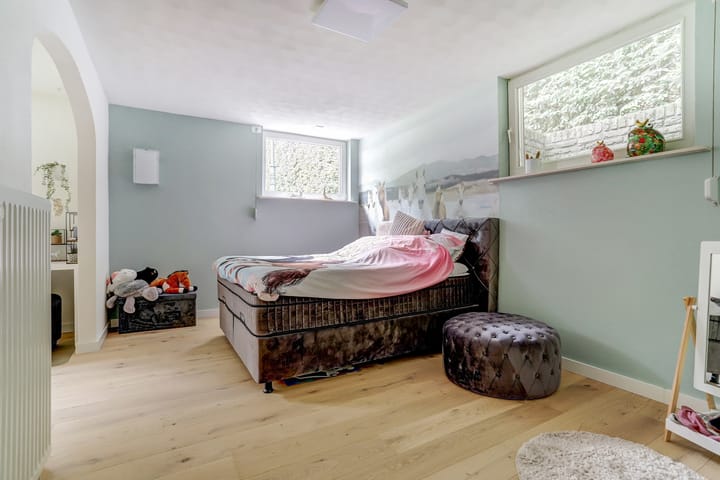 Foto 37 van Floresstraat 15