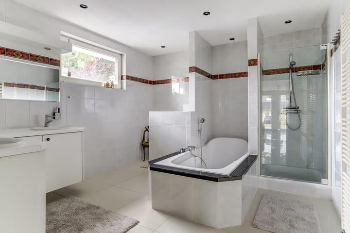 Foto 64 van Floresstraat 15