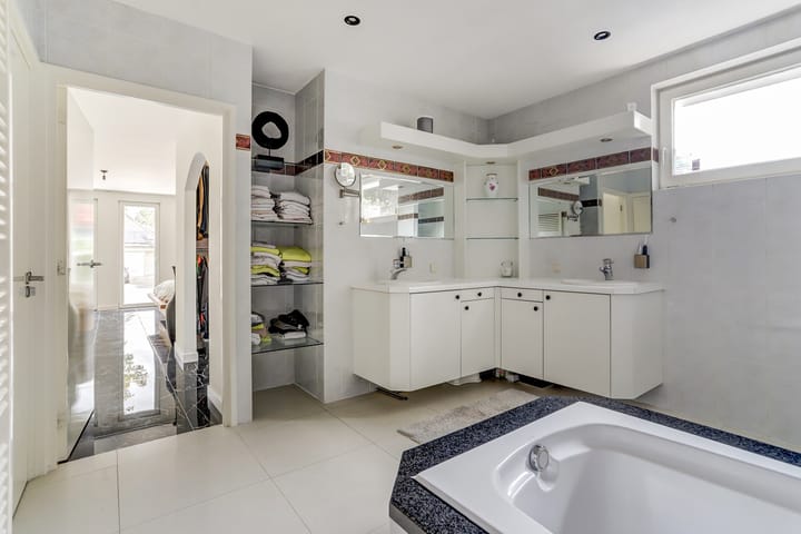 Foto 65 van Floresstraat 15