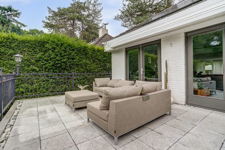 Foto 67 van Floresstraat 15