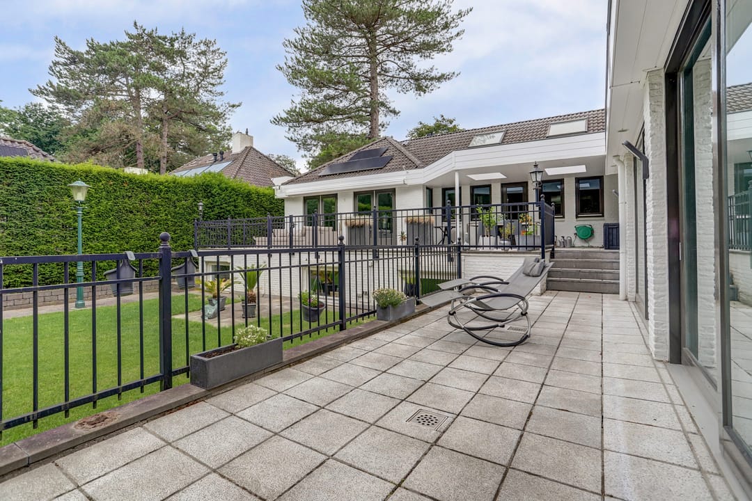 Foto 71 van Floresstraat 15