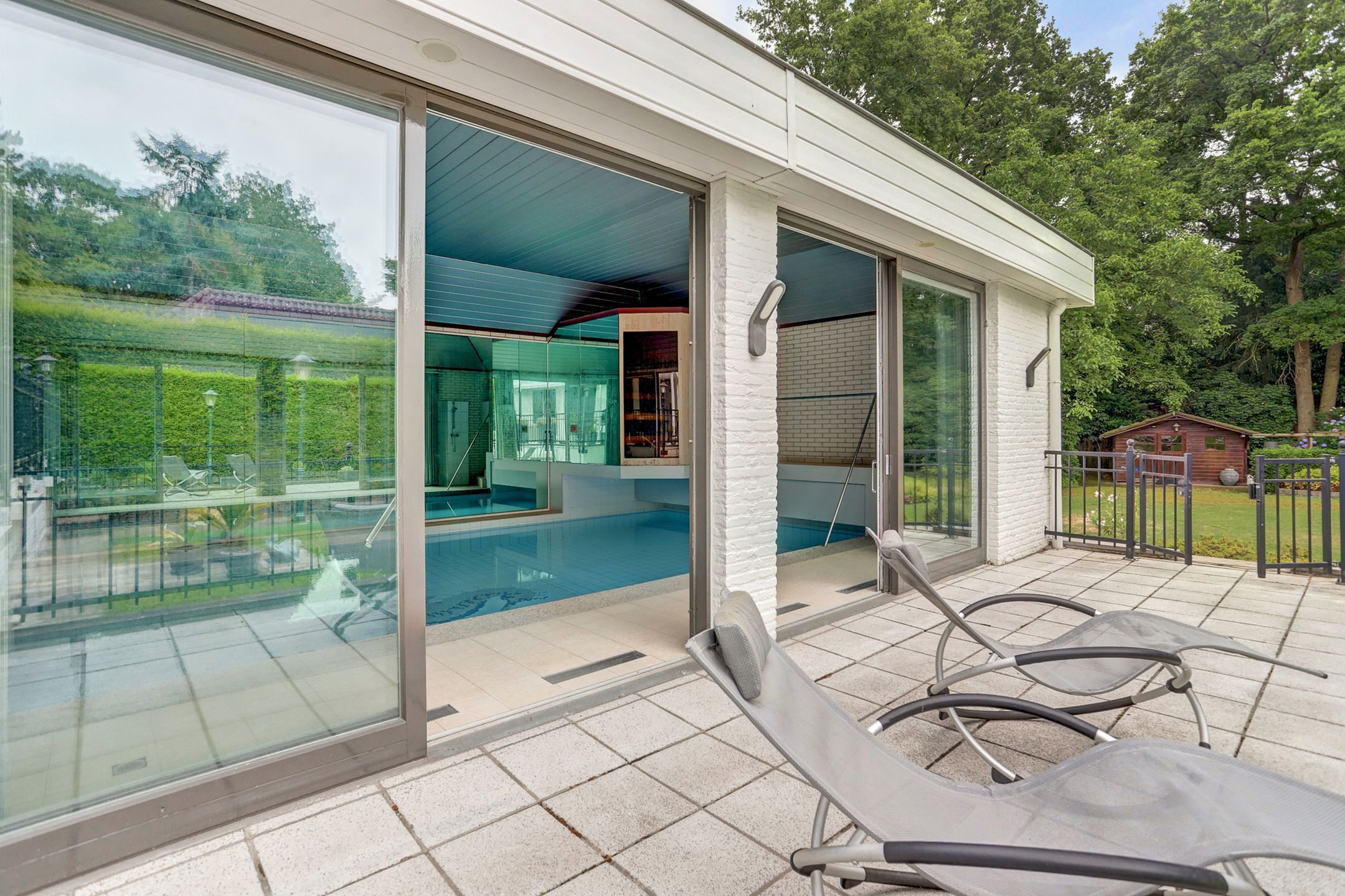 Foto 72 van Floresstraat 15