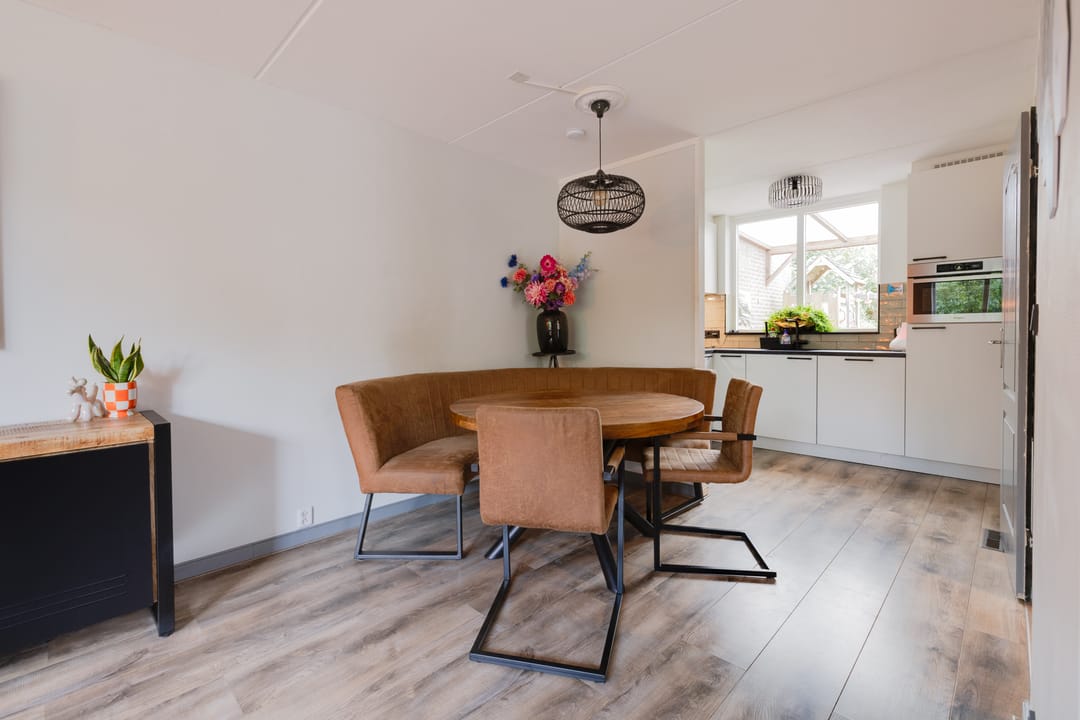 Photo 2 of Hezeweg 48