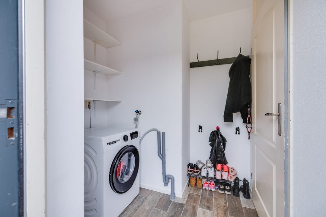 Photo 22 of Hezeweg 48