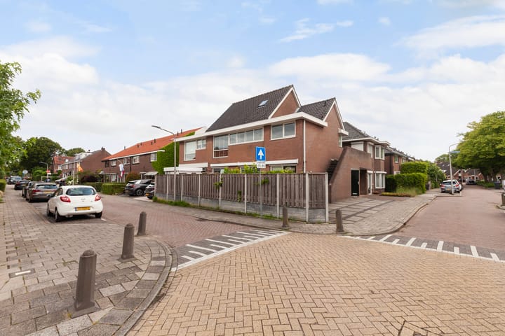 Foto 1 van Cornelis Smitstraat 42-A