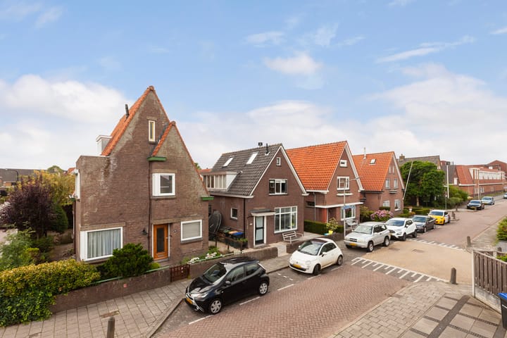 Foto 38 van Cornelis Smitstraat 42-A