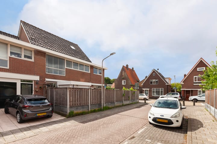 Foto 39 van Cornelis Smitstraat 42-A