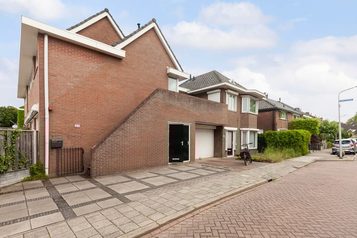 Foto 40 van Cornelis Smitstraat 42-A