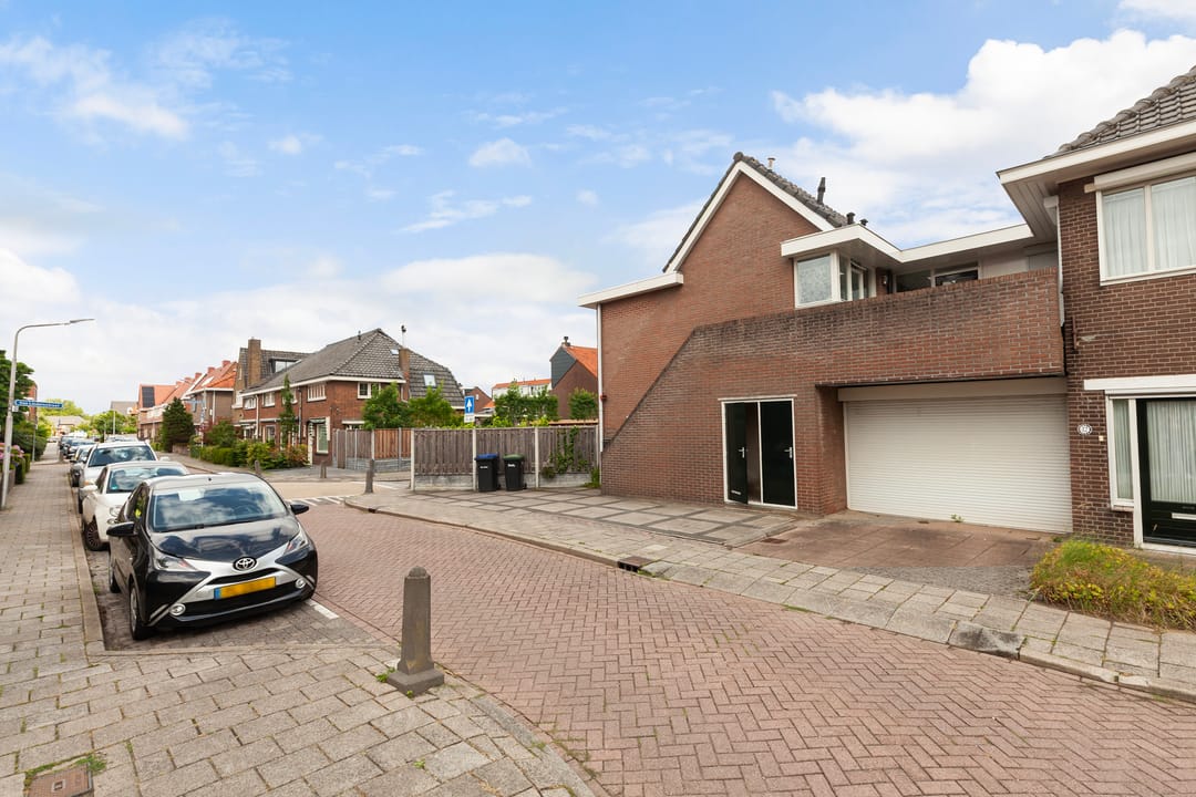 Foto 41 van Cornelis Smitstraat 42-A