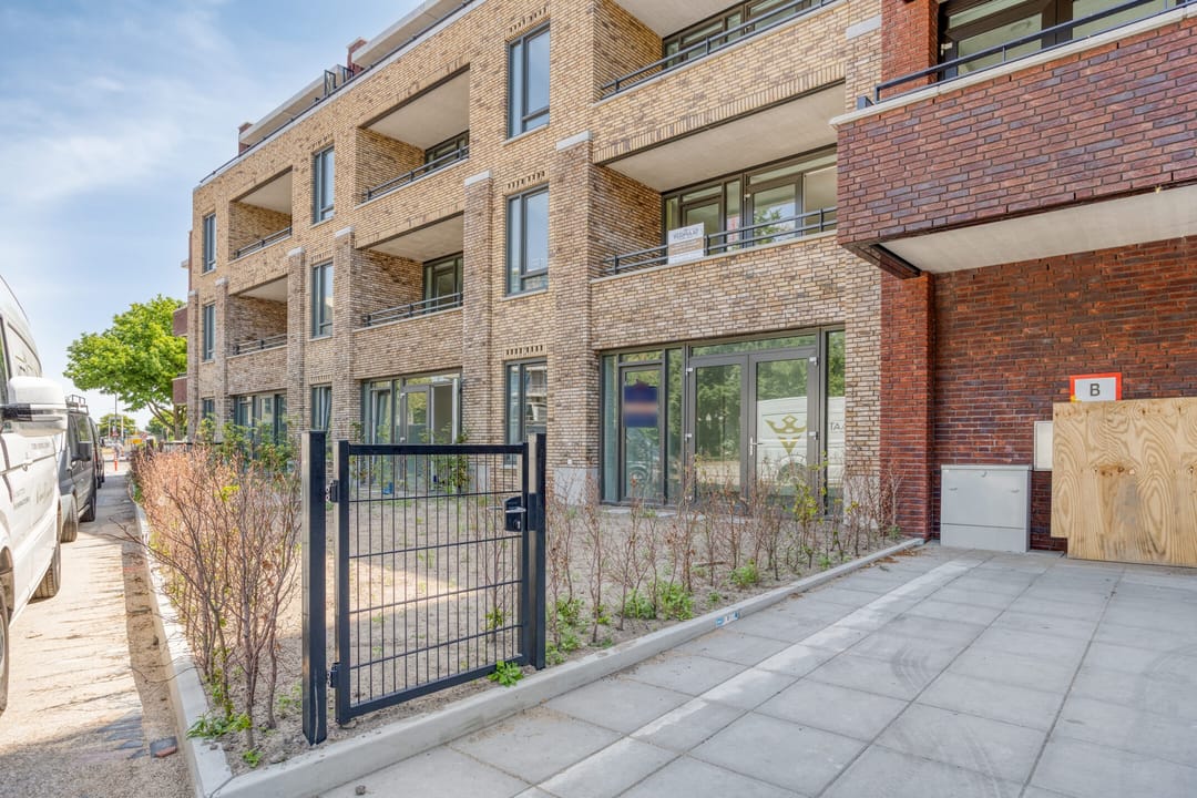 Photo 1 of Erasmuslaan 8