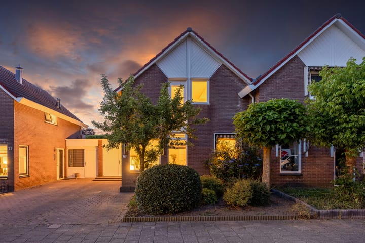 Foto 7 van Charlotte Köhlerstraat 73