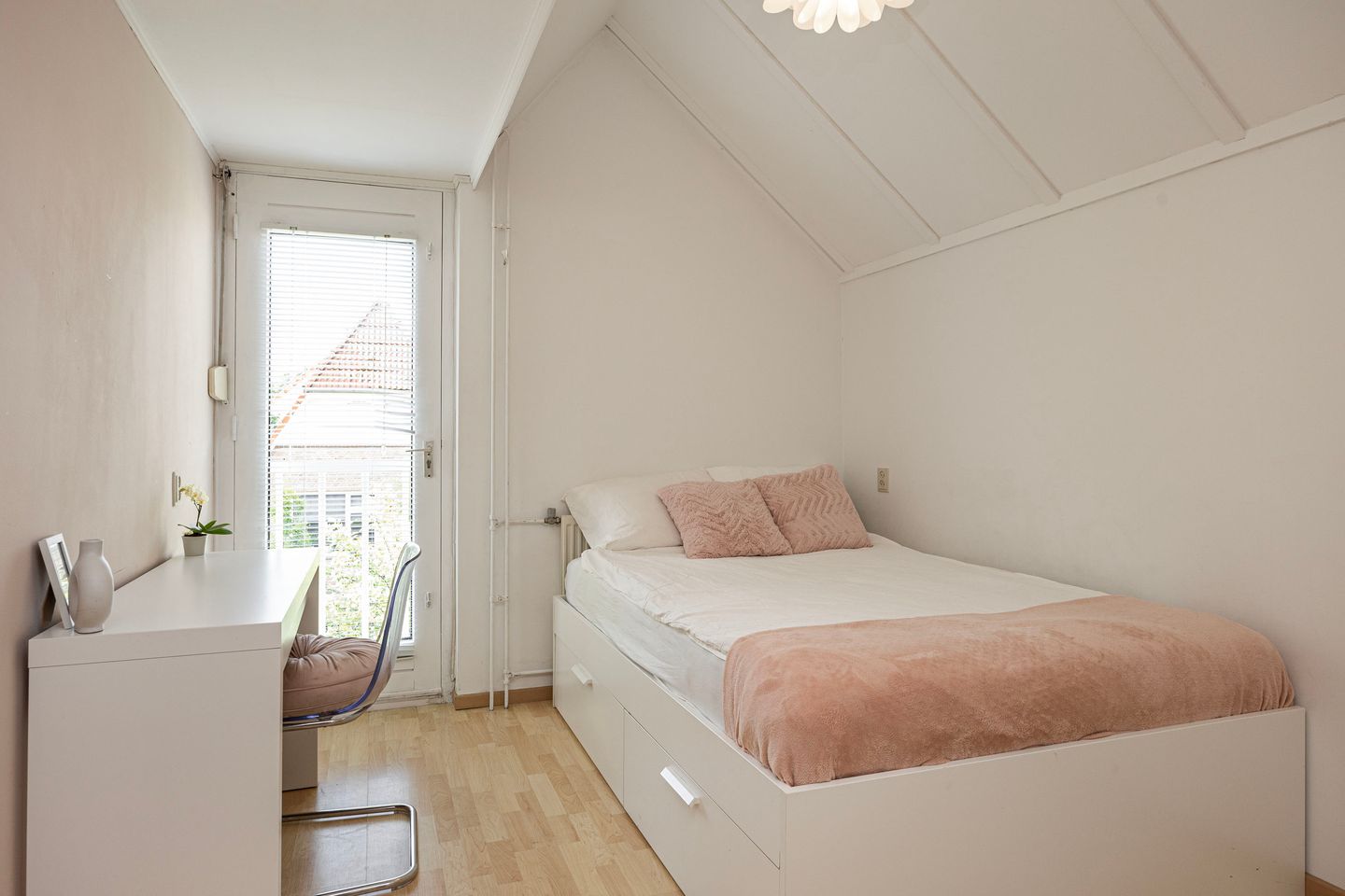 Foto 25 van Charlotte Köhlerstraat 73