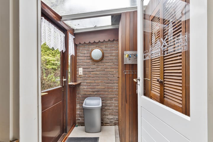 Foto 15 van Leliestraat 13