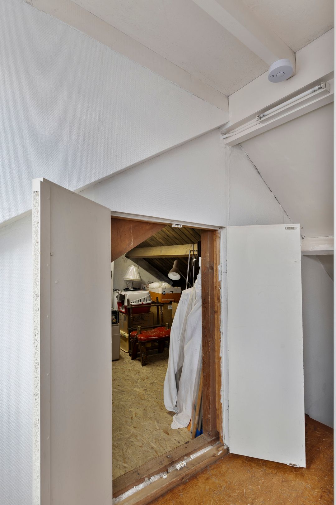 Foto 31 van Leliestraat 13