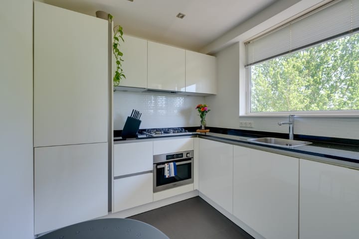 Foto 31 van Maarten Lutherweg 249