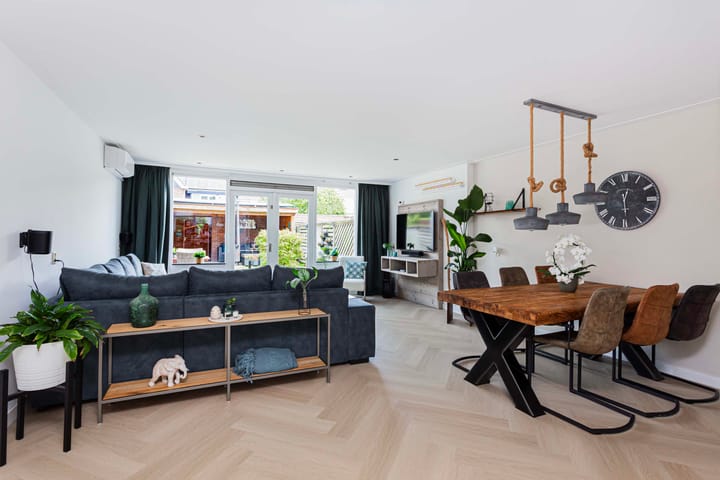 Foto 1 van Romulus 62