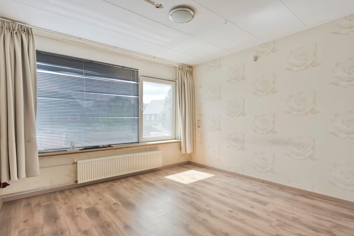 Foto 16 van Weggelerstraat 40