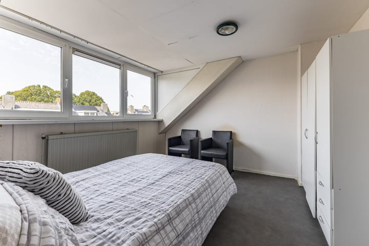 Foto 30 van Schoutenstraat 42