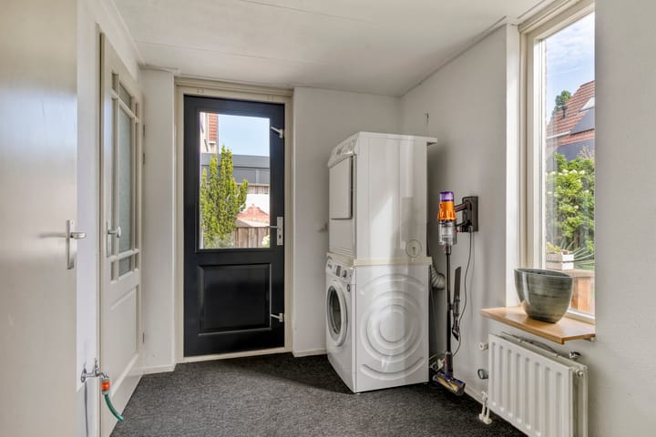 Foto 31 van Dag Hammarskjöldlaan 44