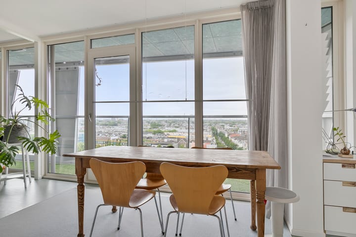 Foto 1 van Kruisplein 770