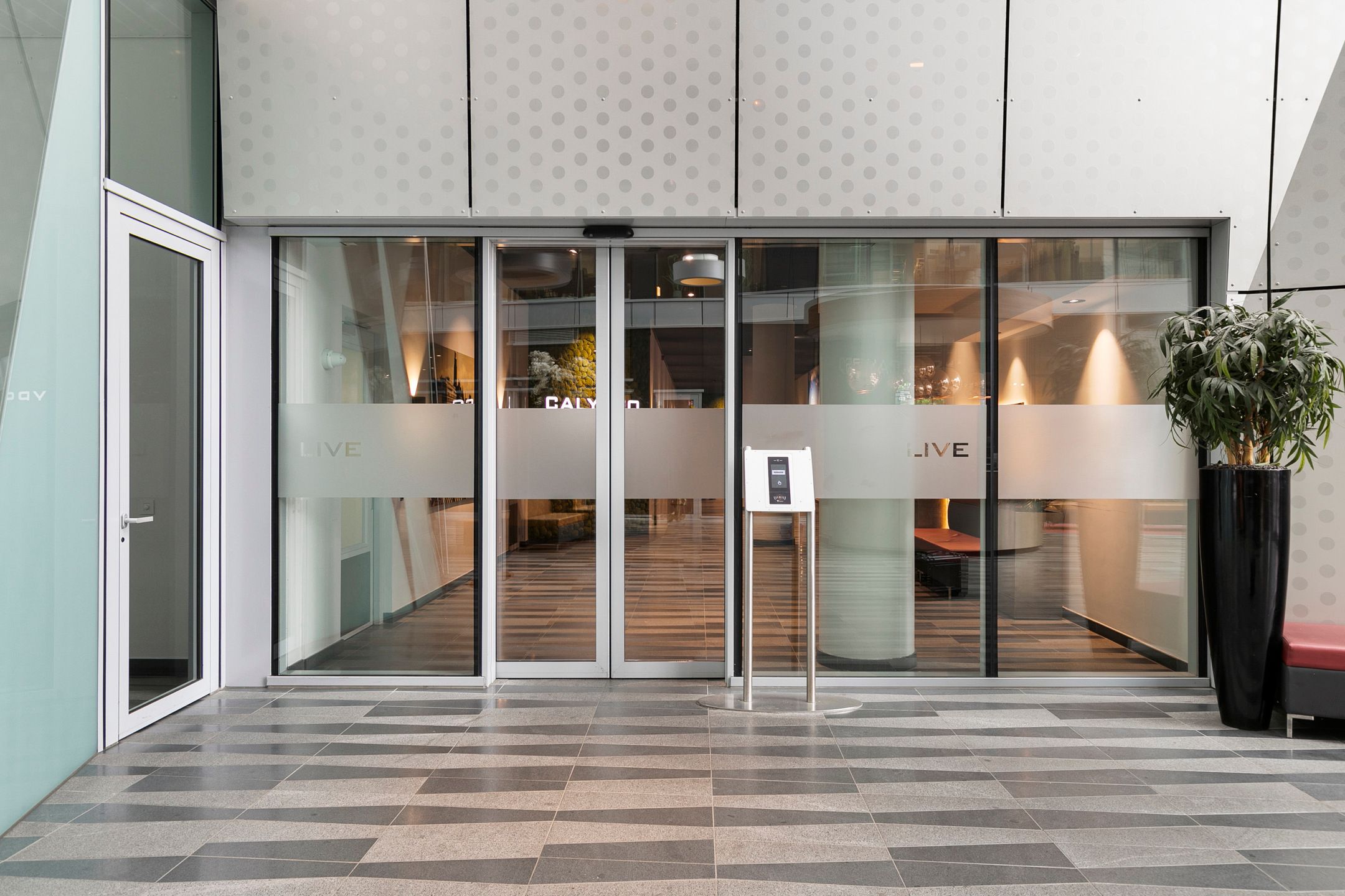 Photo 9 of Kruisplein 770