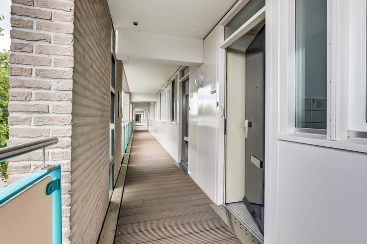 Foto 9 van Flora 167