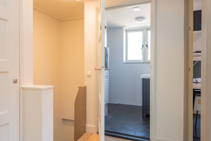 Photo 32 of Kruisweg 6