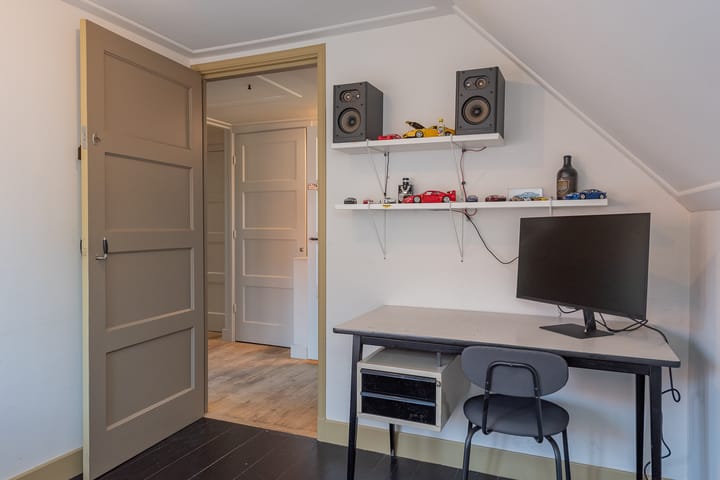 Photo 35 of Kruisweg 6