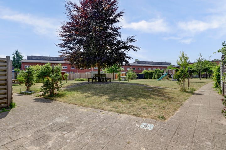 Photo 46 of Eurokade 41