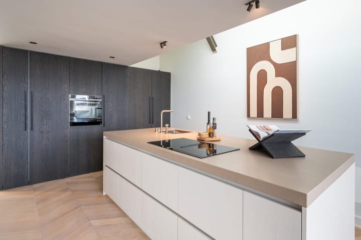 Foto 6 van Warmoesstraat 10-4