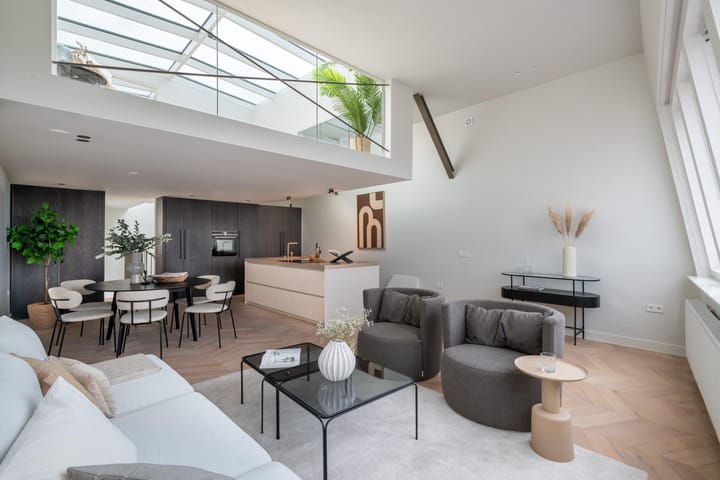 Foto 4 van Warmoesstraat 10-4