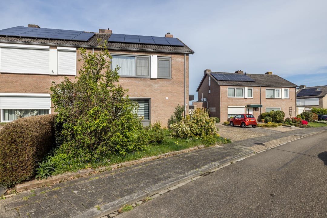 Foto 2 van Burg. Hamersstraat 18