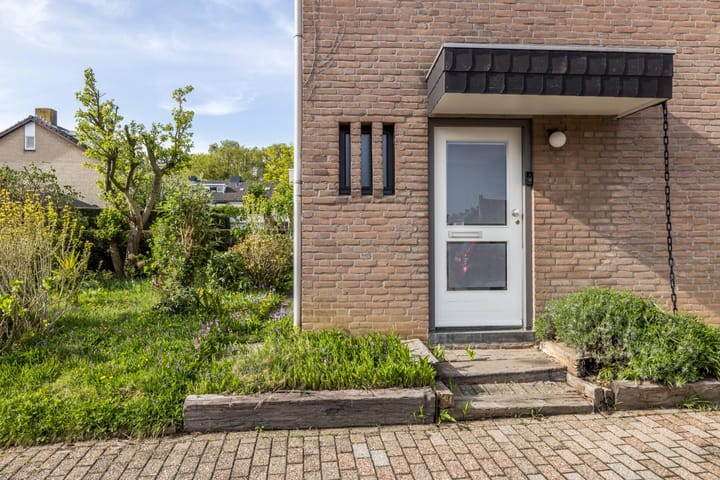 Foto 3 van Burg. Hamersstraat 18