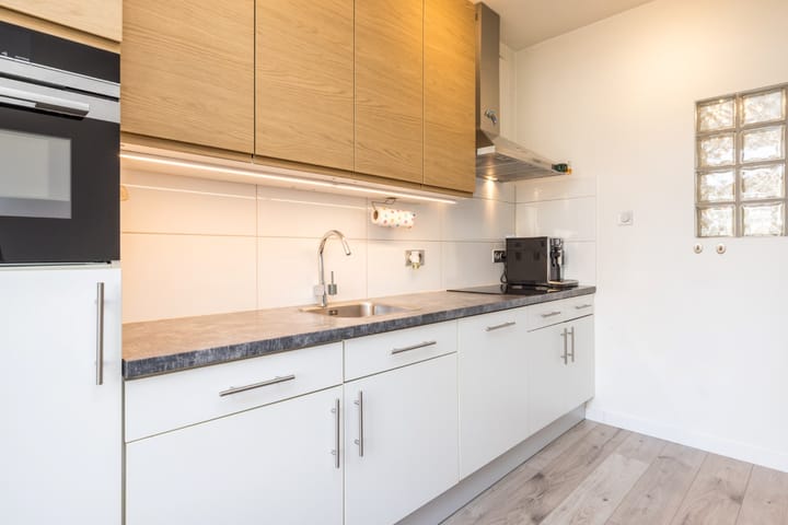 Foto 17 van Burg. Hamersstraat 18