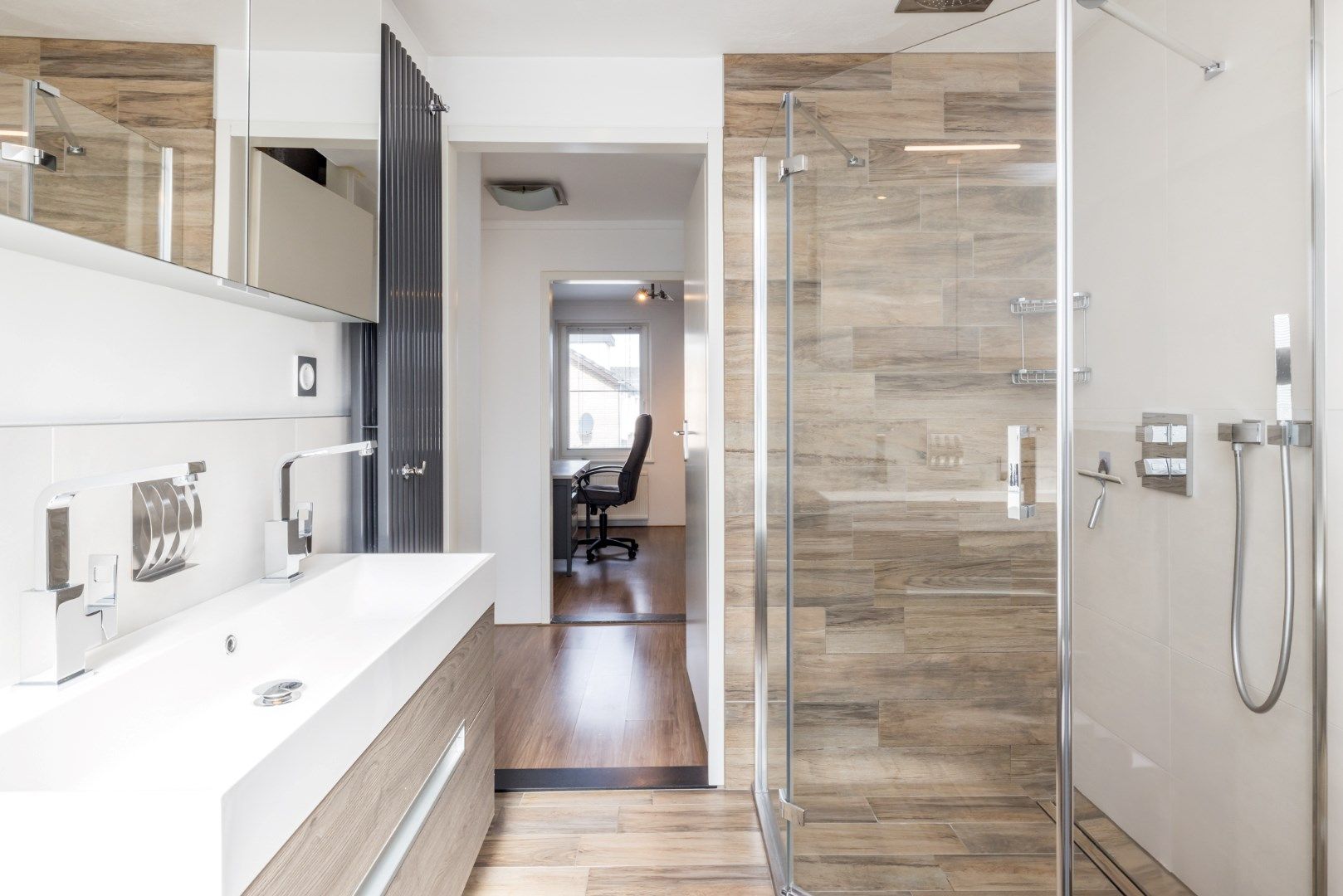 Foto 27 van Burg. Hamersstraat 18