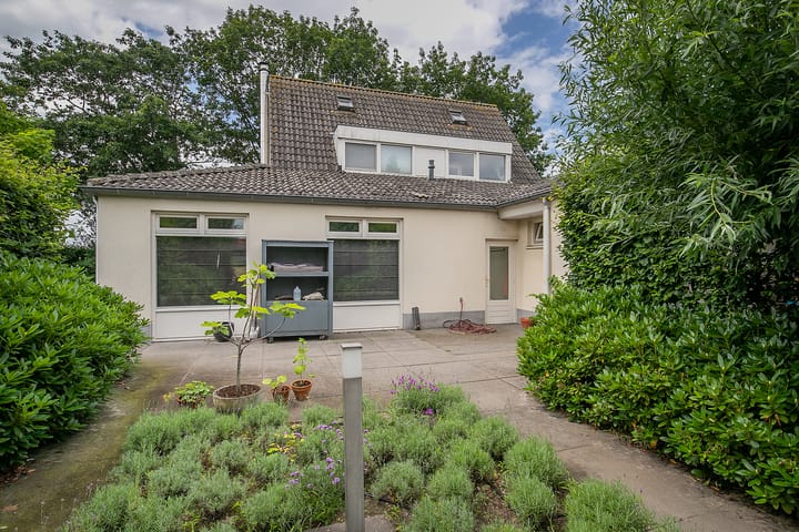 Foto 36 van Achterstraat 16