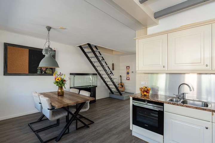 Foto 14 van Pieter Zeemanlaan 46