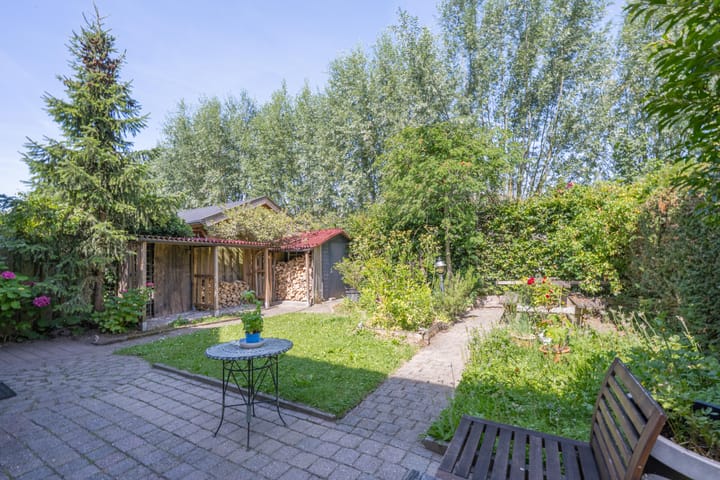 Photo 37 of Bijenstraat 6