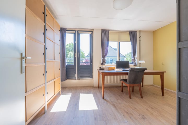 Photo 45 of Bijenstraat 6